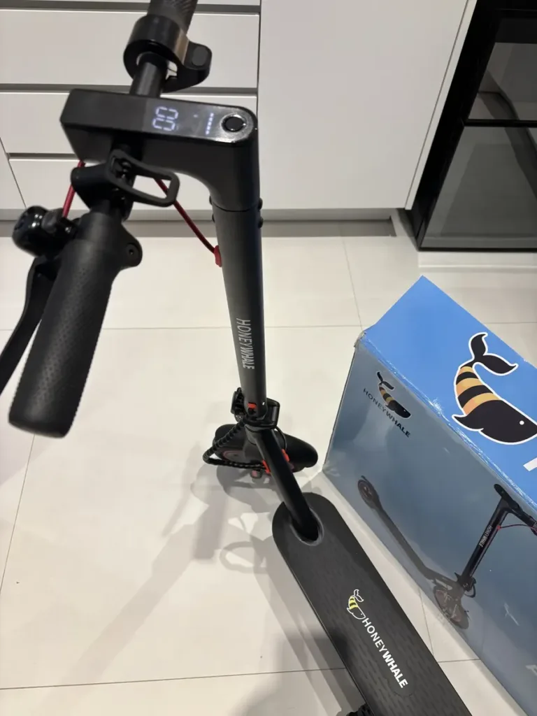 Patinete Elétrico HONEYWHALE M2 Pro 500W 32 km/h Dobrável com Bluetooth e LED photo review