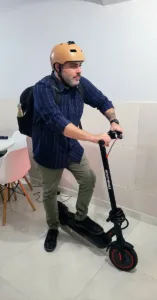 Patinete Elétrico HONEYWHALE M2 Pro 500W 32 km/h Dobrável com Bluetooth e LED photo review
