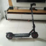 Patinete Elétrico HONEYWHALE M2 Pro 500W 32 km/h Dobrável com Bluetooth e LED photo review